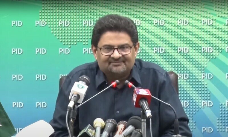 No ban on sanitary products, diapers, says Miftah Ismail