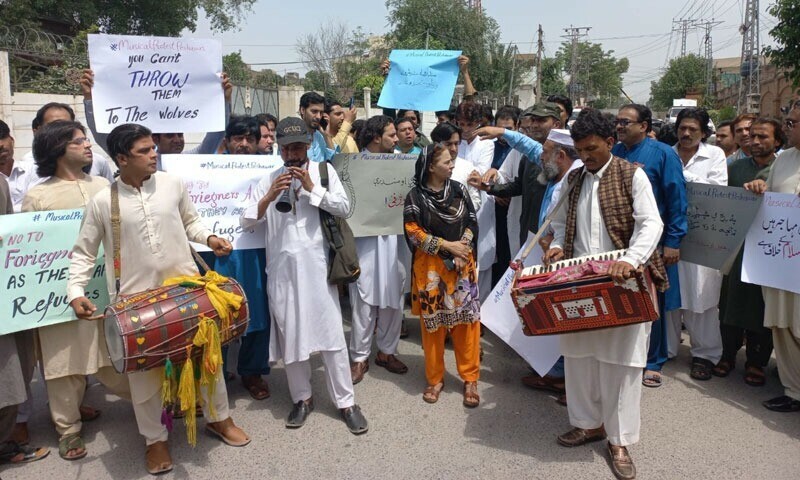 Pakistan drives banned Afghan musicians back into Taliban hands