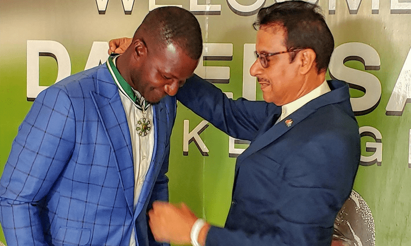 Daren Sammy recieves Pakistan&rsquo;s prestigious civil award