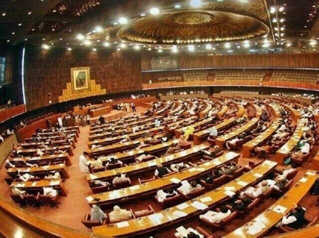 President Alvi summons National Assembly session on Monday