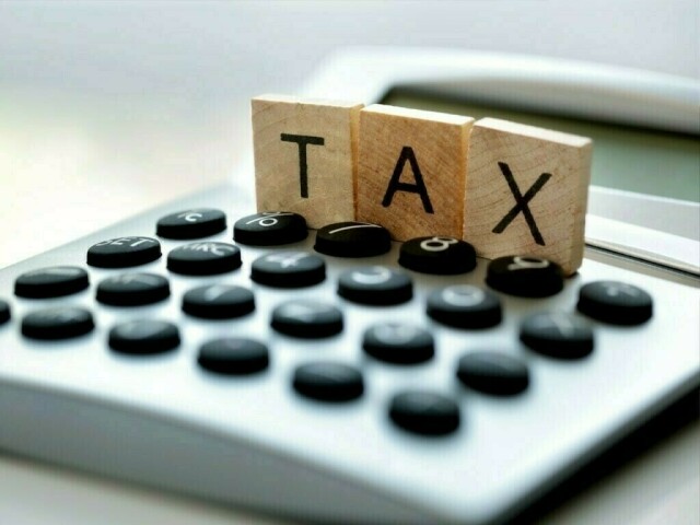 Sri Lanka raises taxes on wine, cheese to curb imports