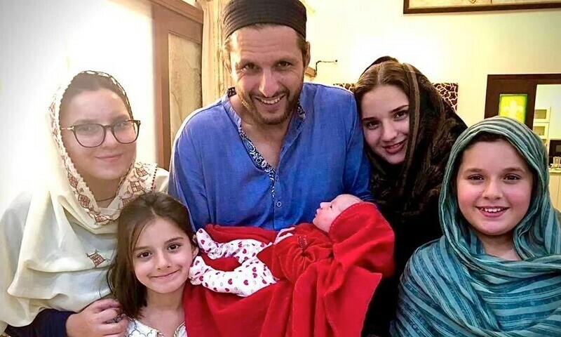 Shahid Afridi with his family