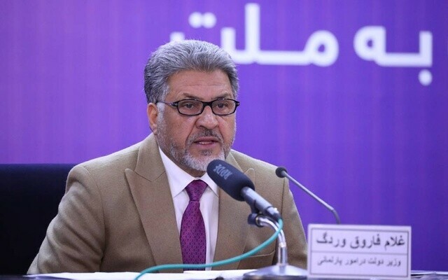 Former Afghan minister returns to Kabul at Taliban invitation