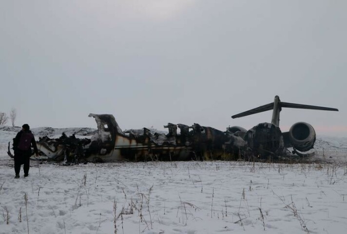 US military aircraft with 5 onboard crashes in California