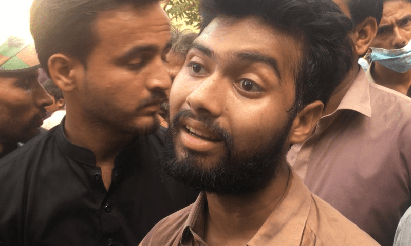 Superfan travels 150 kms for Aamir Liaquat funeral
