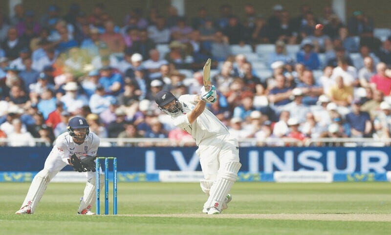 Daryl Mitchell, Tom Blundell help NZ take charge on first day at Nottingham