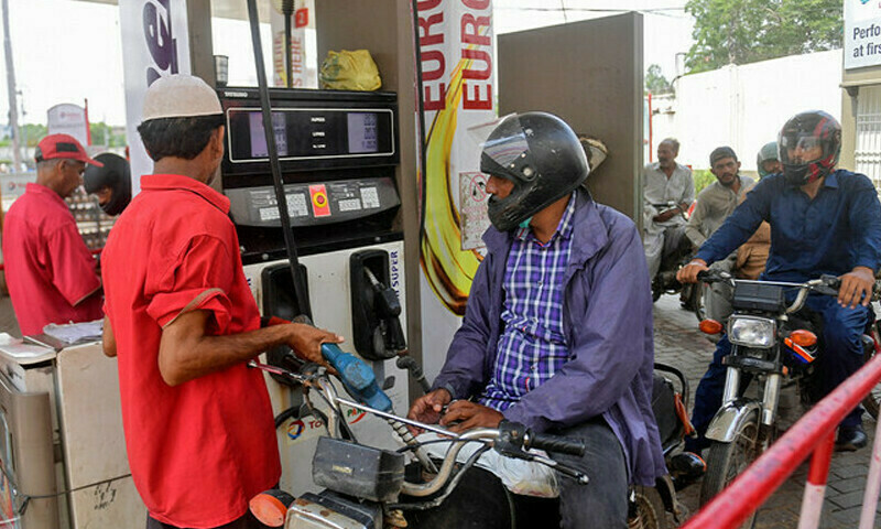 Govt drops another &lsquo;petrol bomb&rsquo;, increases petrol price by Rs24.03 per litre