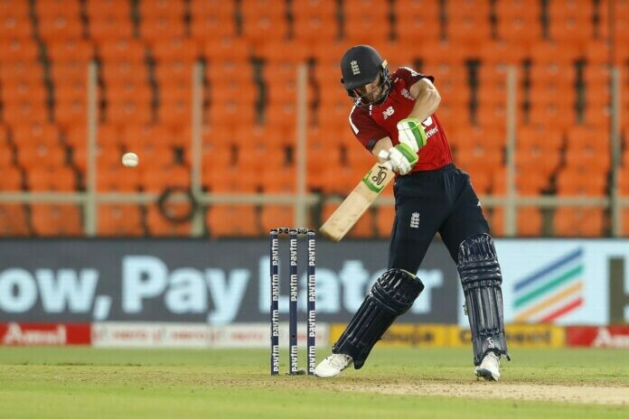 Old and new as men in orange face England onslaught