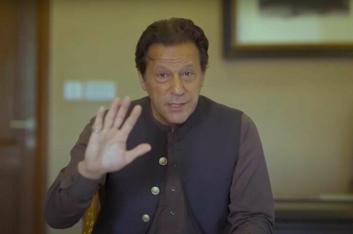 Imran Khan finally announces protest date but not for the long march