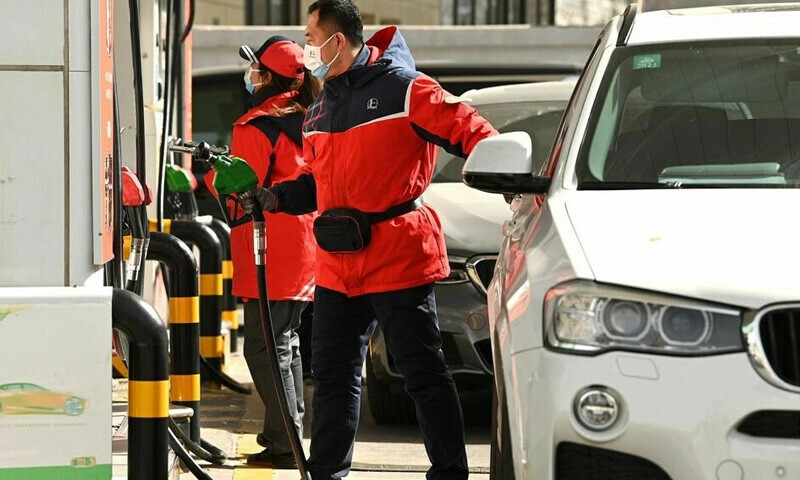 US targets Chinese, Indian brokers in new Iran sanctions