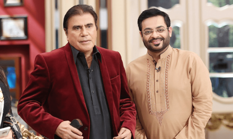 مرحوم طارق عزیز کی معروف میزبان عامر لیاقت کے ہمراہ تصویر، عامر لیاقت ٹوئٹر