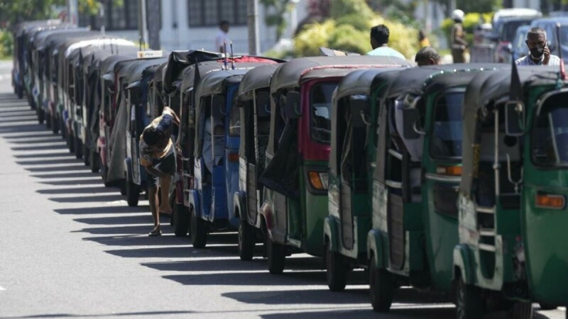 Sri Lanka schools, govt offices to shut as transport grinds to halt