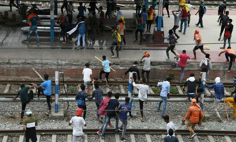 India suspends Internet in Bihar over military recruitment protests