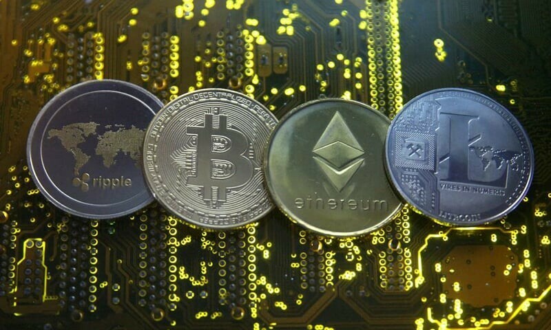 Crypto industry gripped by anxiety as bitcoin wobbles near key $20,000 level
