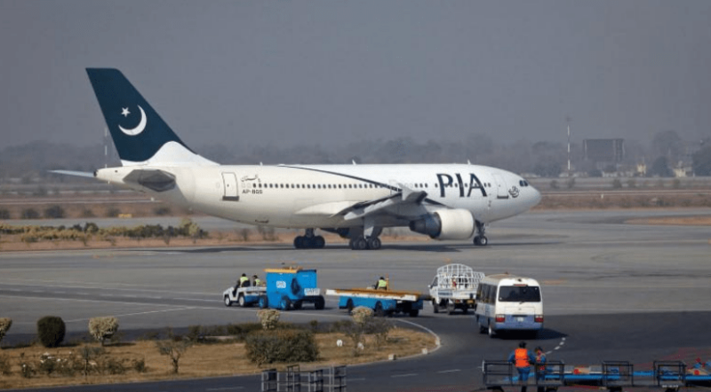 PIA special flight carrying first batch of Pakistani students arrives in Xian