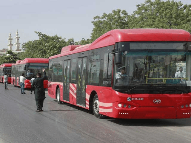Benazir&rsquo;s hometown gets intra-city bus service on slain leader&rsquo;s birthday