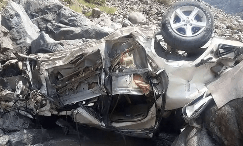 Five Karachi tourists killed in Gilgit crash