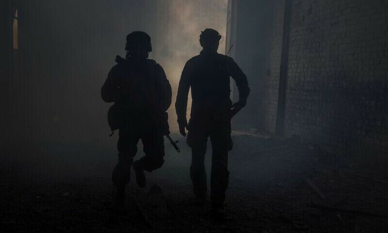 Ukraine takes tentative step toward EU membership as Donbas battles reach &lsquo;fearsome climax&rsquo;