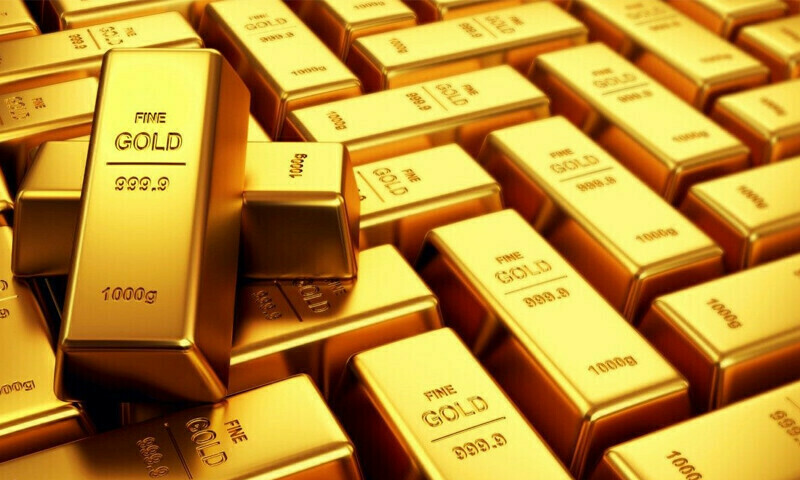 Gold price witnesses massive drop in local market