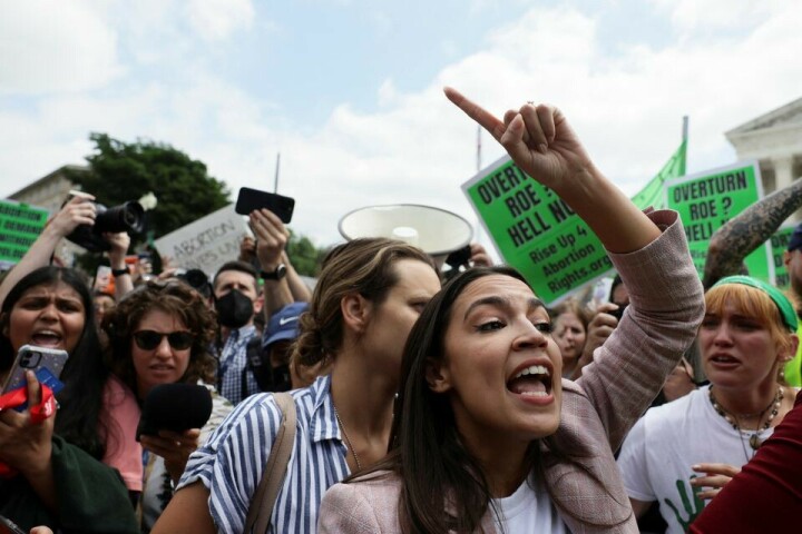 U.S. Supreme Court overturns Roe v. Wade abortion rights landmark