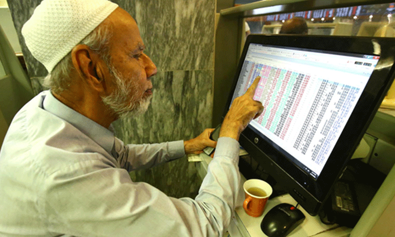 KSE-100 gains over 800 points on hope of IMF programme revival