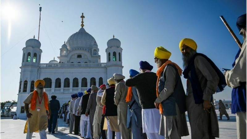 421 Sikh yatrees arrive at Kartarpur gurdwara for religious rites
