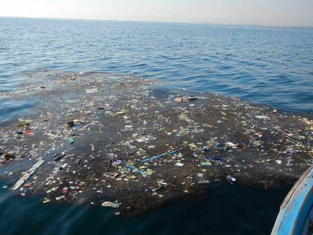 Karachi&rsquo;s dirty water flows to the ocean untreated