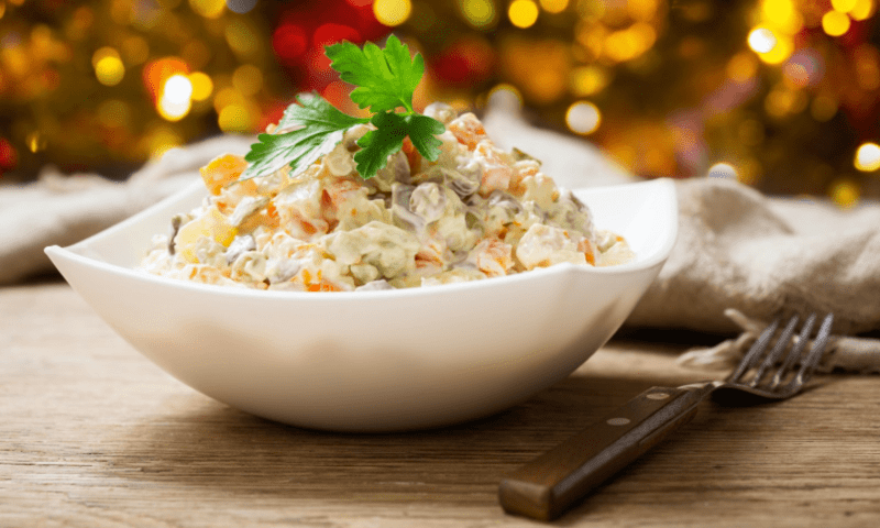 Russian salad on NATO summit caf&eacute; menu raises eyebrows