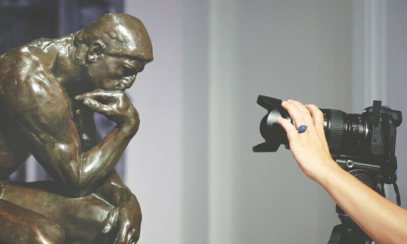 Rodin&rsquo;s Thinker fetches over $11 mln at Paris auction