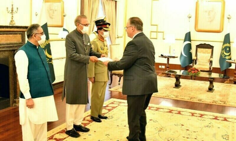 US envoy Donald Blome presents his credentials to President Alvi