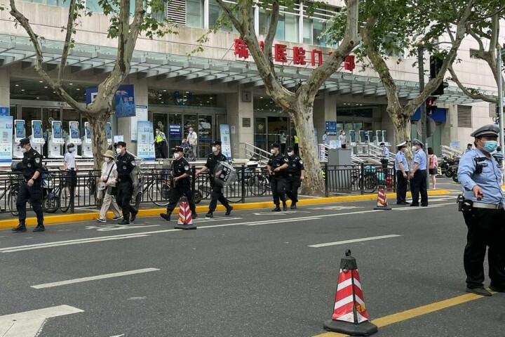 &lsquo;Very shocking&rsquo;: Four stabbed by assailant at major Shanghai hospital