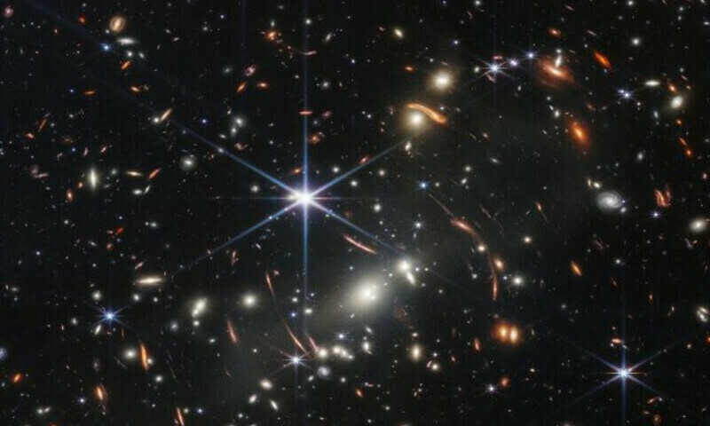 Biden unveils Webb space telescope&rsquo;s first full-color image of distant galaxies