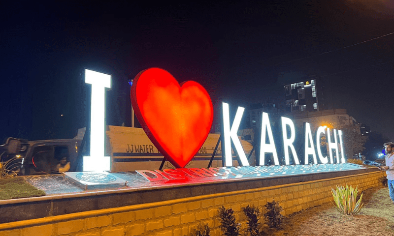 &lsquo;I love Karachi&rsquo; but do you really, asks Twitter user