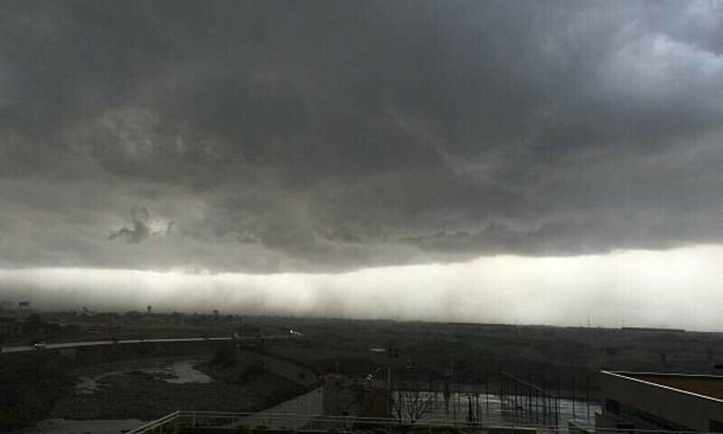 Karachi ready for monsoon spell today, 165 killed across Pakistan