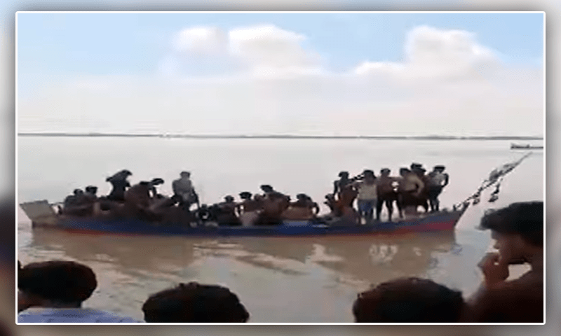 At least 19 women dead as boat capsizes near Sadiqabad