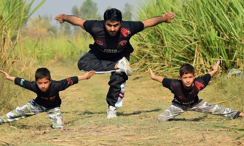 Martial artist Irfan Mehsood breaks Guinness World Record