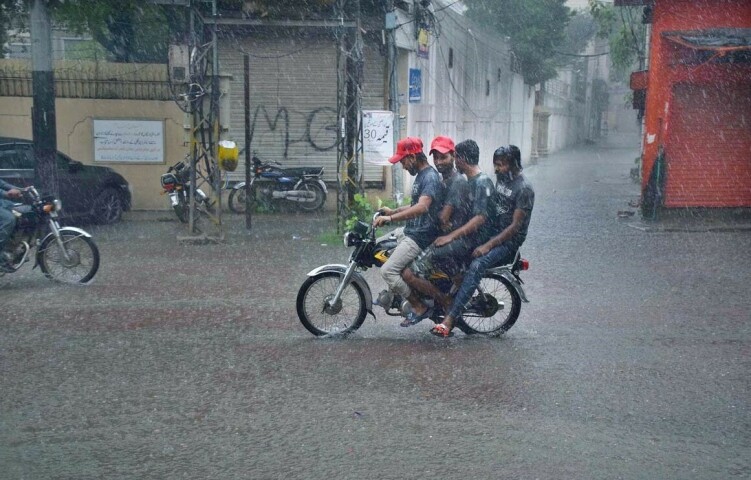 Third monsoon spell from July 21 to 26 for Pakistan: Met Office update