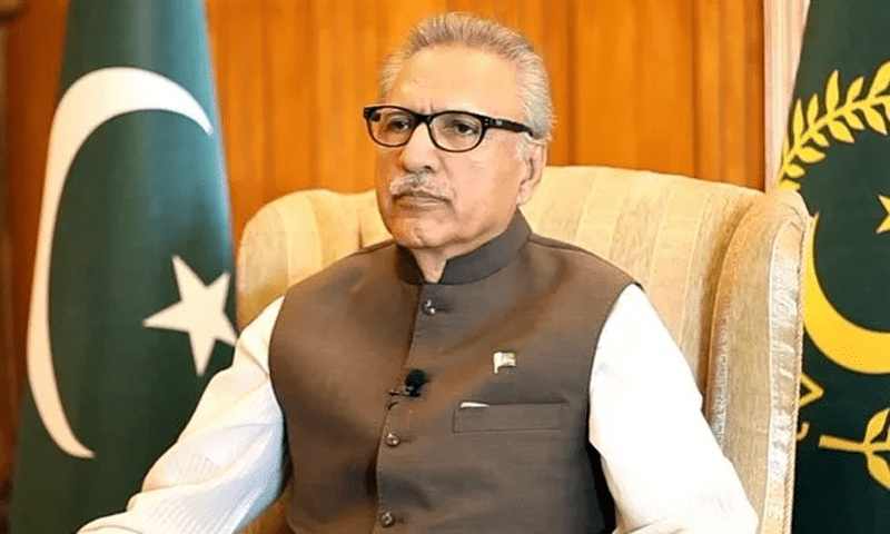 Nothing wrong in appointing new Army chief beforehand: Arif Alvi