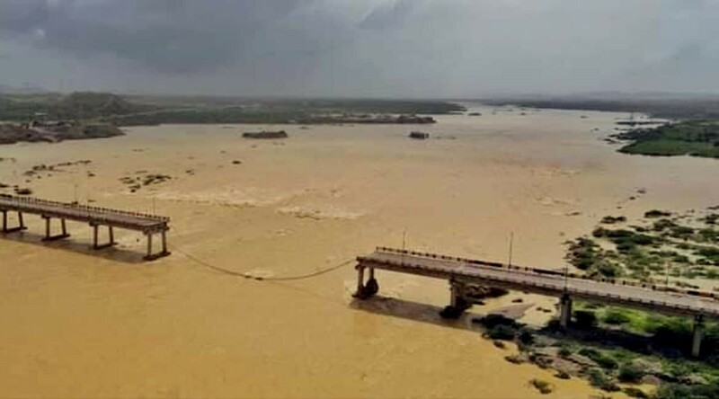 Quetta-Karachi road cut off as Balochistan emergency rescues continue in rains