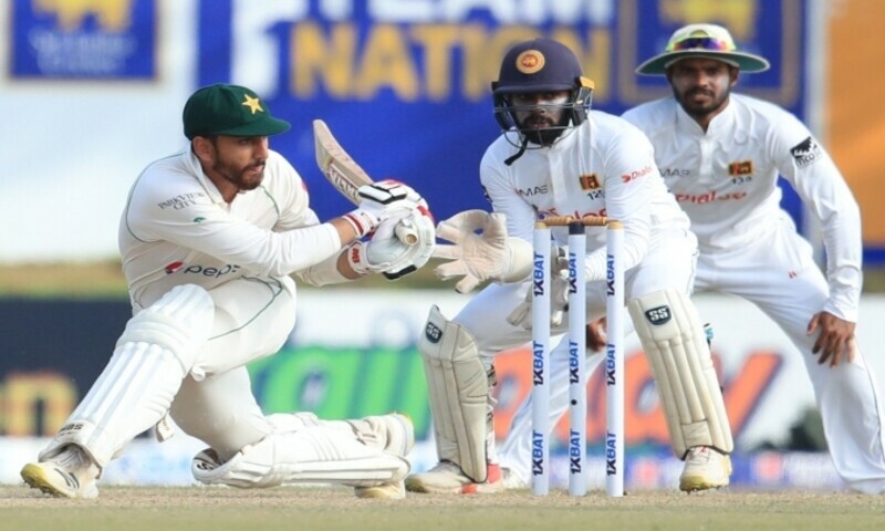 Bad light stops play with Pakistan chasing 508 in second Test