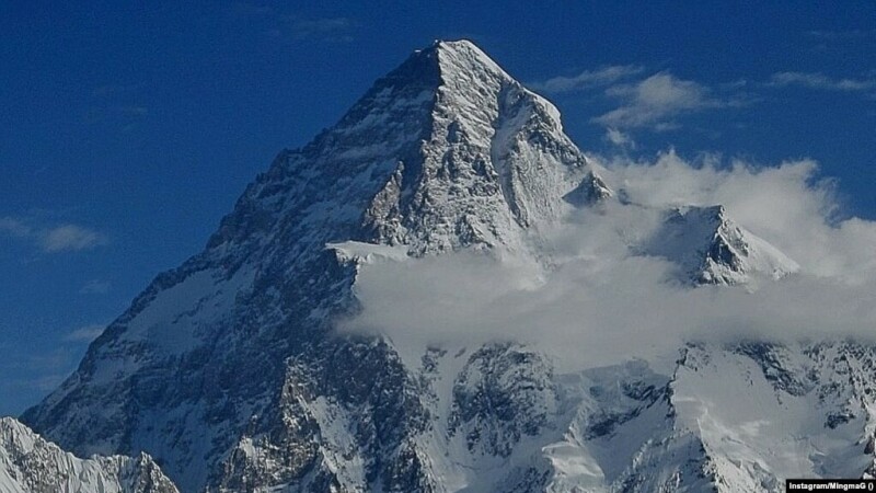 Three foreign climbers feared dead on Pakistani peaks
