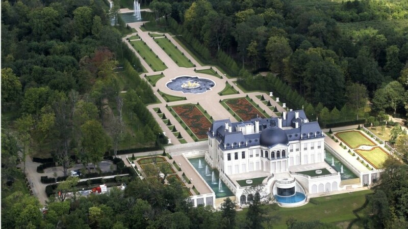 Saudi prince stays in &lsquo;world&rsquo;s most expensive home&rsquo; during Paris trip