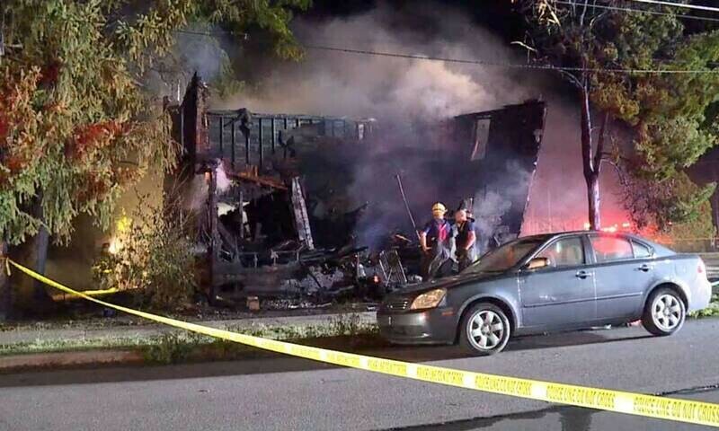 10 dead, including 3 children, in US house fire