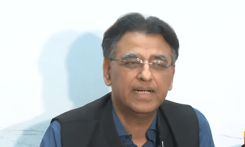 &lsquo;Imported govt&rsquo; creating discord between PTI and army: Asad Umar