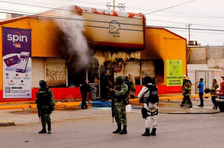 Violence in Mexican border city leaves 8 dead, businesses burned