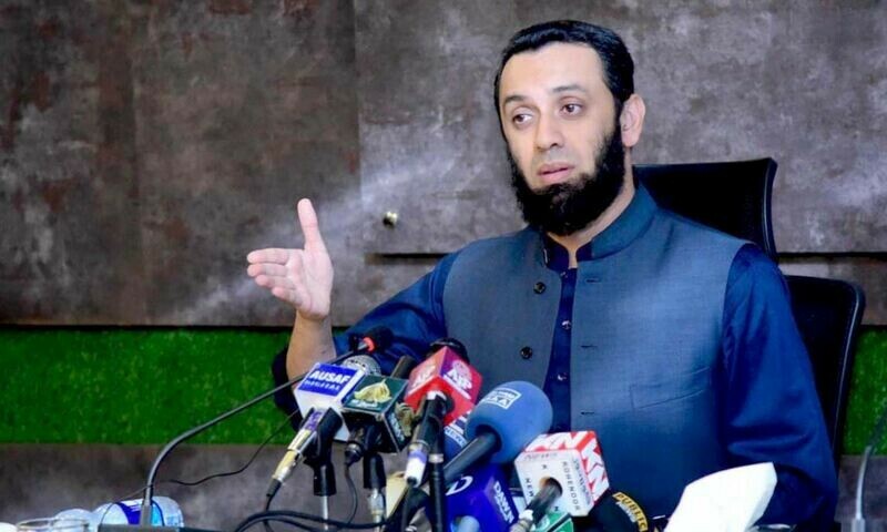 Police raid Attaullah Tarar house, Punjab home minister offers to serve coffee