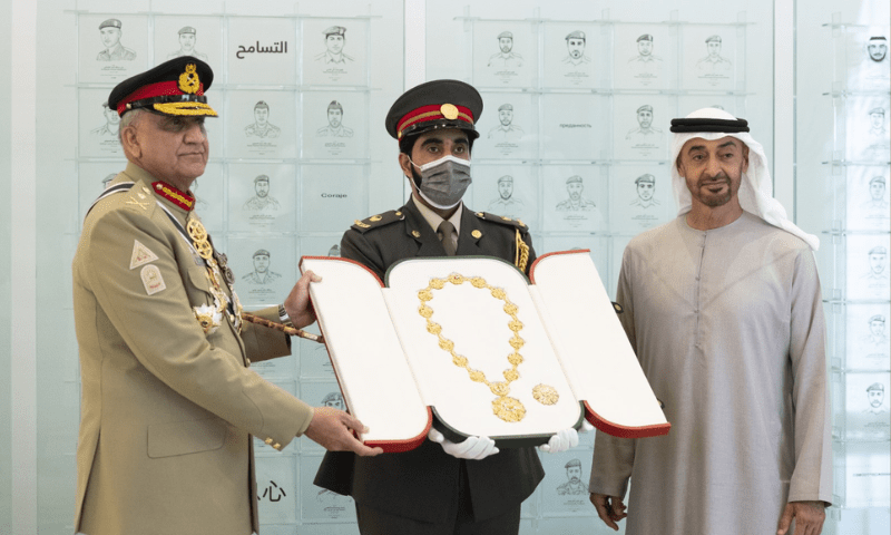 UAE President confers Order of Union Medal on COAS Bajwa