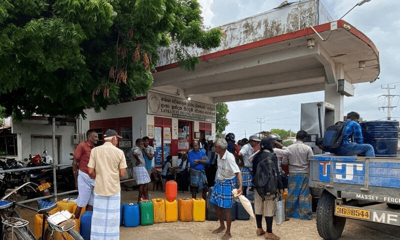 Sri Lanka &lsquo;strikes staff-level deal&rsquo; with IMF on loan