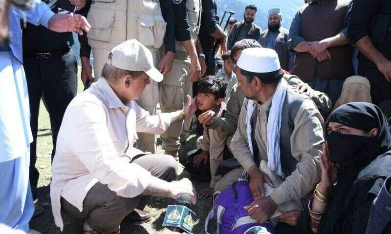 PM Shehbaz highlights &lsquo;man-made&rsquo; disaster during KP&rsquo;s flood-hit areas visit