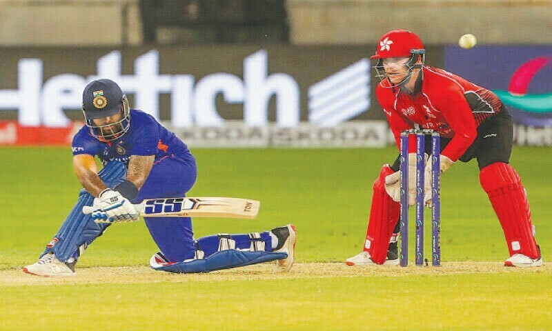 Kohli, belligerent Suryakumar steer India to T20 Asia Cup Super Four stage